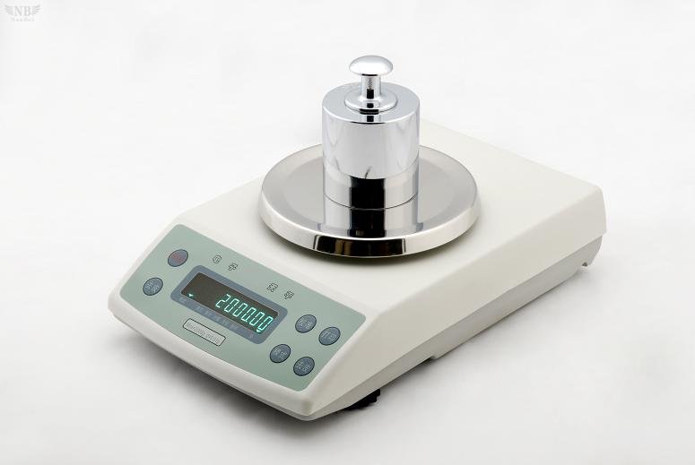 Limit lab. Precision Balance 421g - 0,001g. Electronic Balance. Electron Balance. Electronic Balance dt20k.